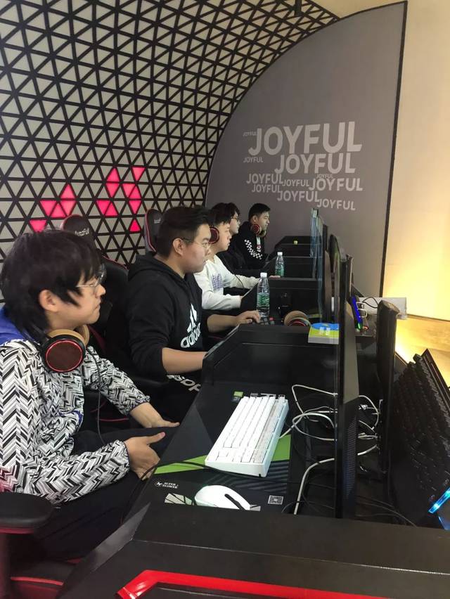 定档8月8 定档8月8